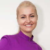 Ледихова									Лина Олеговна 